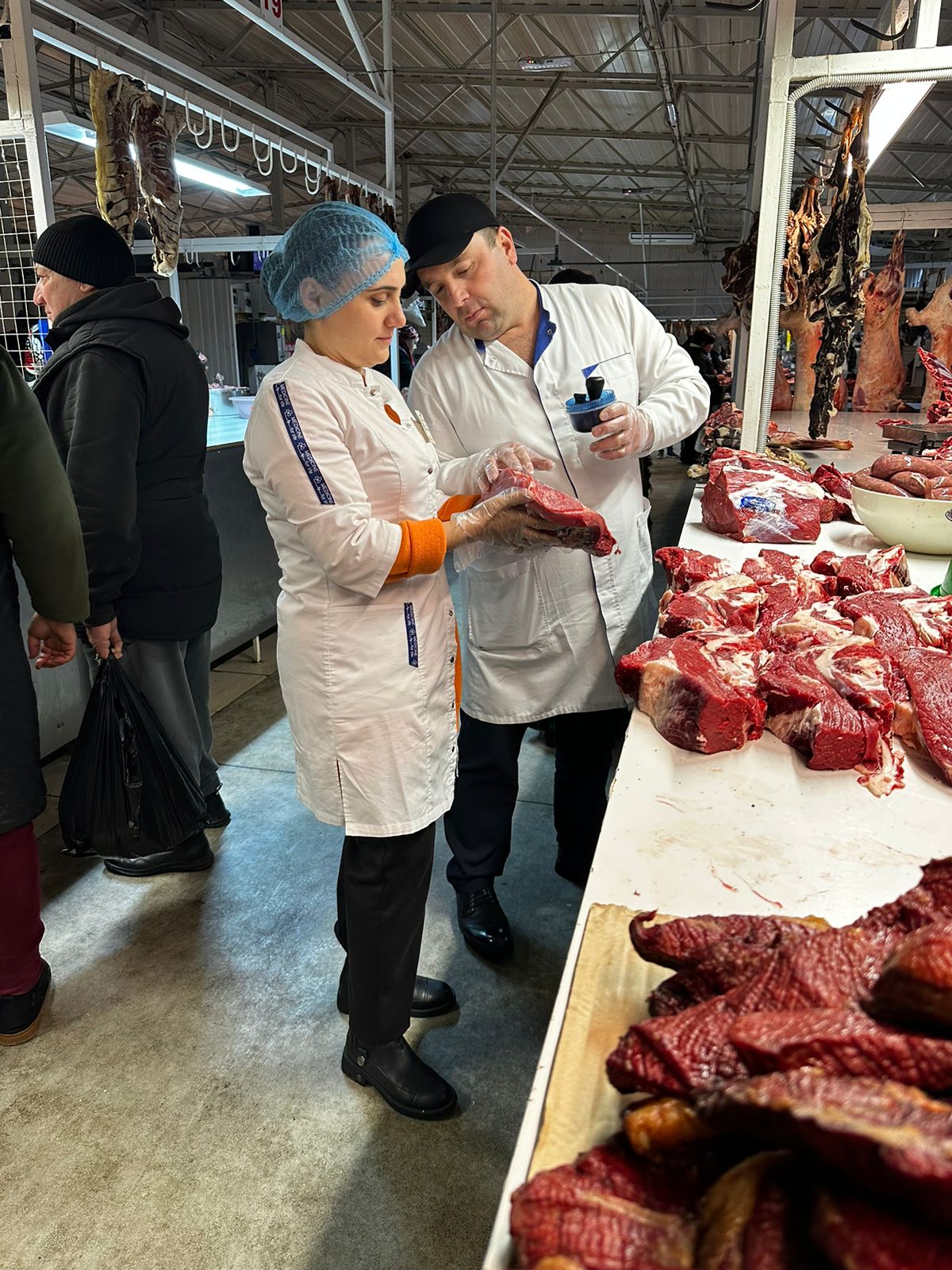 Ветеринарно-санитарная экспертиза мяса, мясных и молочных продуктов в г. Нальчик.